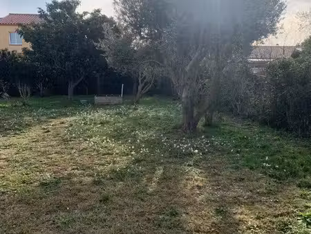 a rivesaltes (66600) terrain constructible de 696m2. permis de construire accordé et purgé