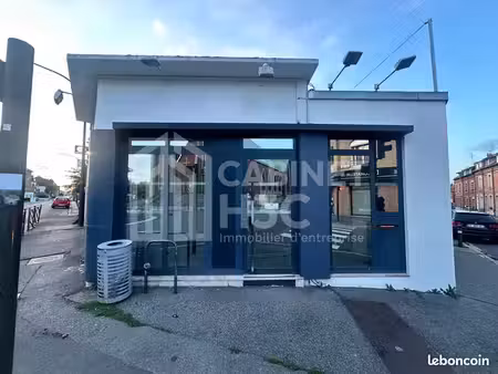 local commercial 99 m² + 6 parkings privatifs – amiens
