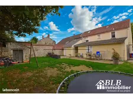 local 165 m² les essarts-le-roi