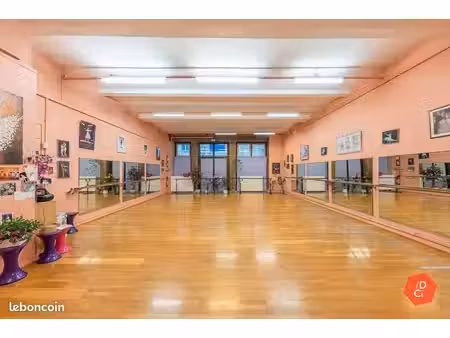 local commercial 180 m²