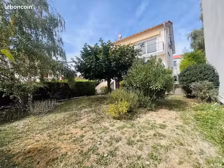 maison 5 pièces 172 m²