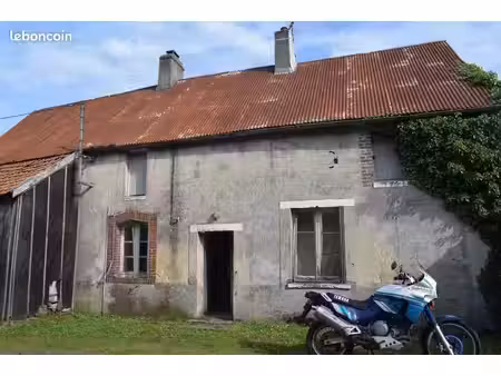 periers maison ancienne sur terrain de 3644 m2 99 850 euros