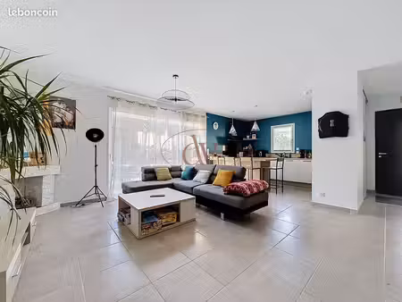 maison 5 pièces 95 m²