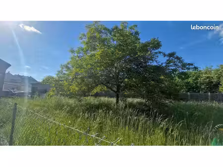 ? jardin à louer ~450 m² – uckange – arboré et clôturé