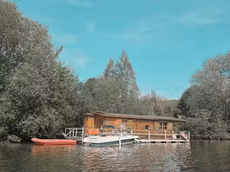 maison flottante bois