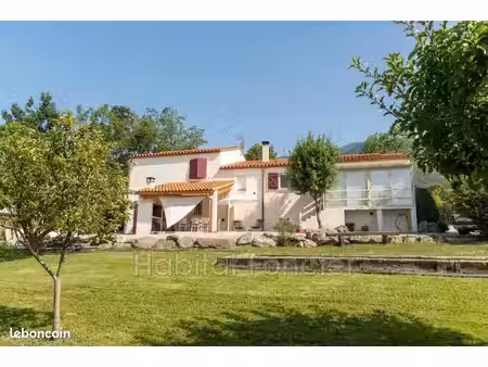 villa 5 pièces 127 m²