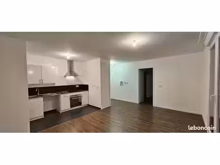appartement 2 pièces 44.40 m2 étage 2/4