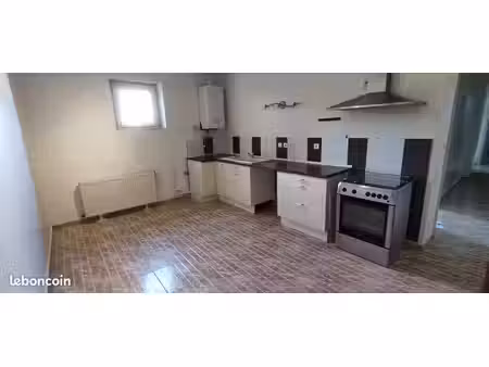 appartement . 3 pièces . 78m2 . étage 1/2