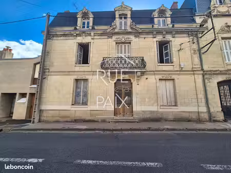 maison 6 pièces 218 m²
