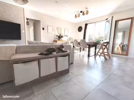 maison 4 pièces 77 m²