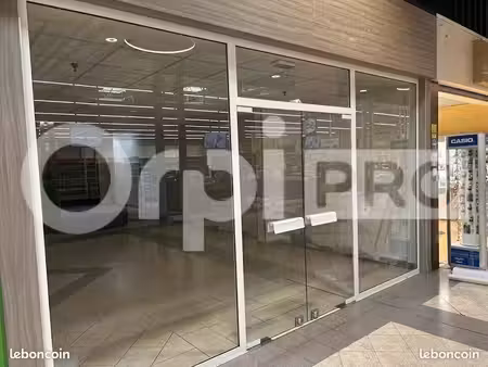 local commercial 98 m²