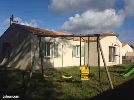 maison à louer 88m²   3 chambres  avec garage de 18m²