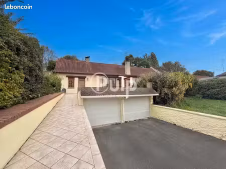 maison 1 pièce 190 m²