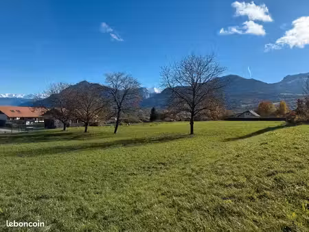 terrain 1572m2