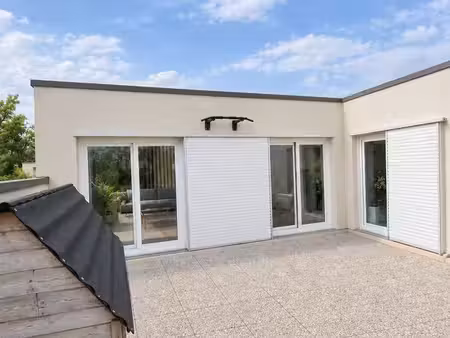 superbe duplex rénové avec terrasse sans vis-à-vis