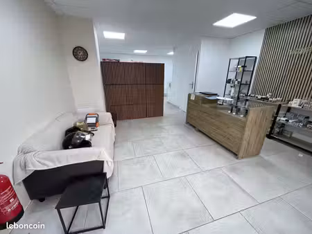 local commercial