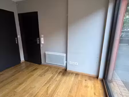 local commercial 11 m²