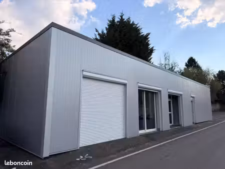 local 120 m²