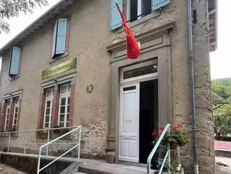 gîte de groupe / maison- 7 chambres – 251 m² – terrain 803 m² – hautpoul