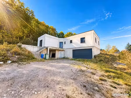 maison 4 pièces 132 m²