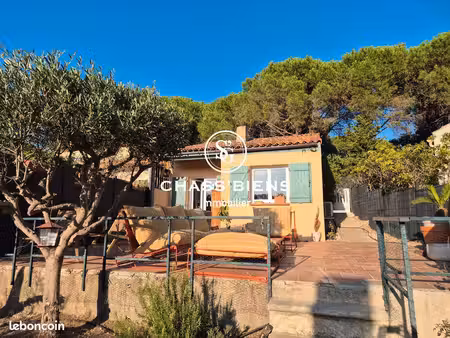 le super lavandou – mazet avec jardin privatif  terrasse et piscine