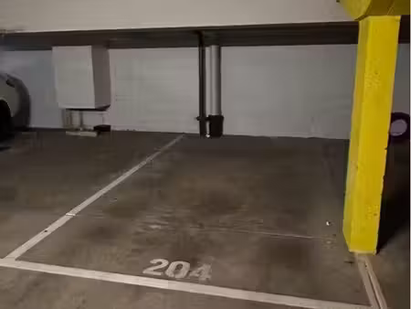 place de parking couverte à louer – meyrin – rue de la prulay 30