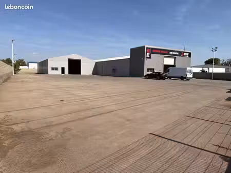entrepôt  stockage et parking