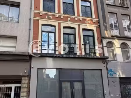 local commercial 253 m²