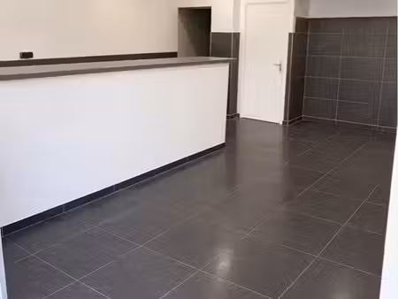 local commercial 40 m2