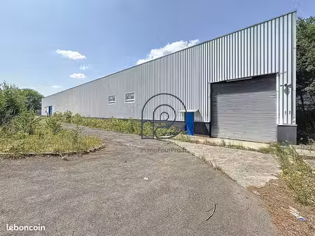 local 520 m² neuville-en-ferrain
