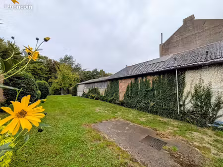 maison 5 pièces 180 m²