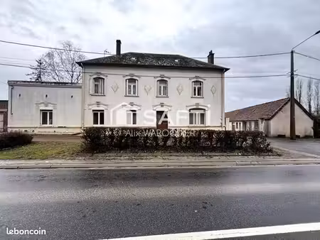 propriété 10 pièces 240 m²