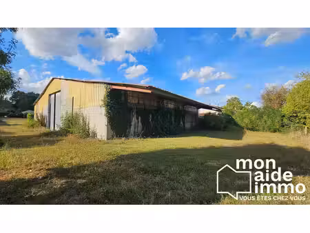 bâtiment agricole - 1000m2 de terrain