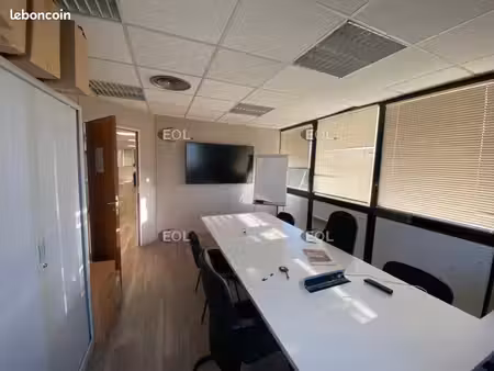 bureaux 207 m²