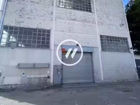 local d'activité 1 110 m²