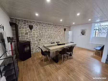 location maison spacieuse t6 à st joachim (max 9 personnes)