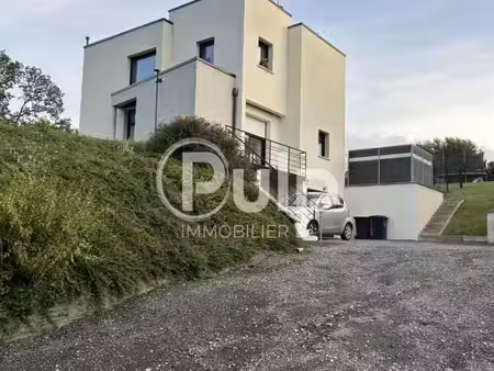 maison 6 pièces 115 m²