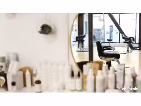 fonds de commerce coiffure 66 m²