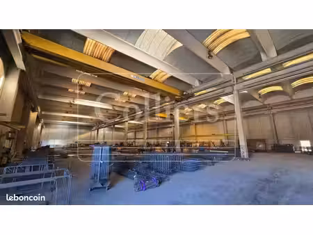 local industriel 3 652 m²