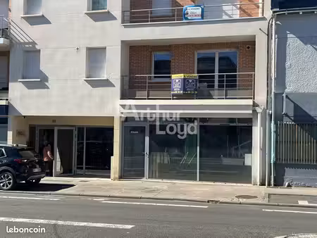 bureaux 67 m² poitiers