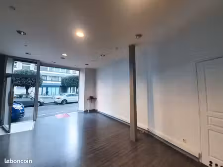 local commercial 50 m² - place de verdun - 49 000