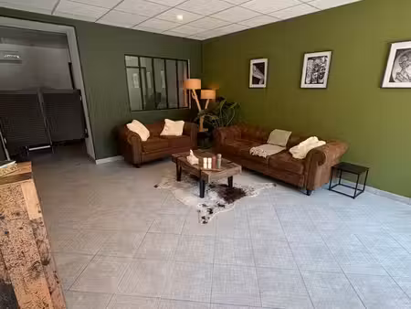 local commercial