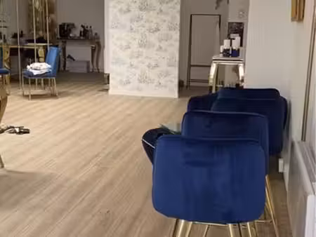 local  centre  cruseilles 70 m²