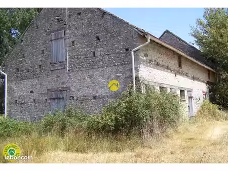 garage et 8 hectares attenant