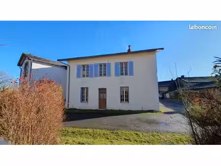 maison en pierre  maison à consommation d'énergie minimale