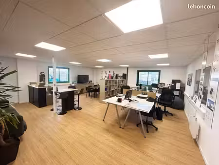 bureaux et stockage