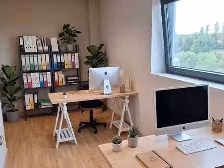 bureau lumineux et indépendant de 14 m²