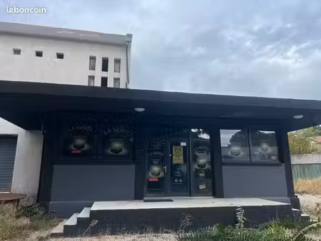 local commercial