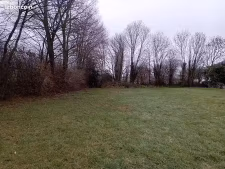 terrains à vendre de 932m2
