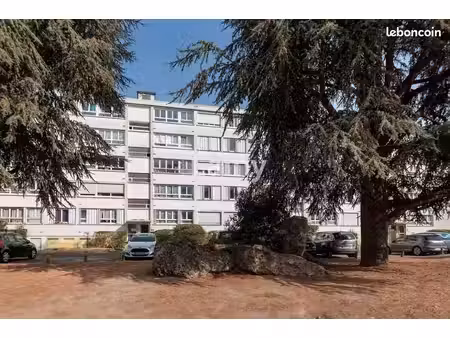 appartement 2 pièces 52 m²